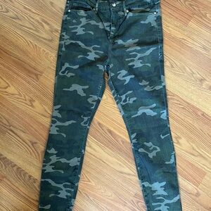 Good American camo green skinny jeans